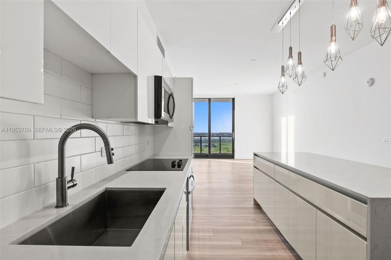 101 Diplomat Pkwy # 1703, Hallandale Beach, FL 33009