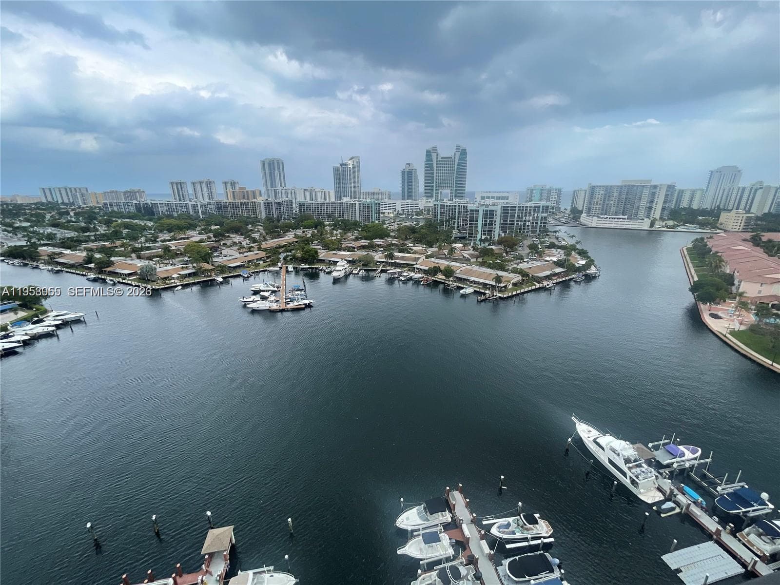 300 Three Islands Blvd # 417, Hallandale Beach, FL 33009 — zdjęcie 2