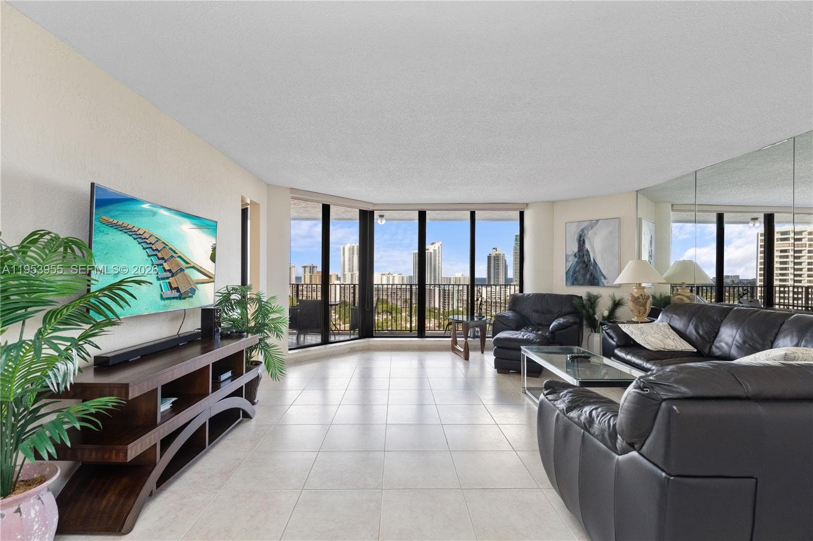 300 Three Islands Blvd # 417, Hallandale Beach, FL 33009 — zdjęcie 3