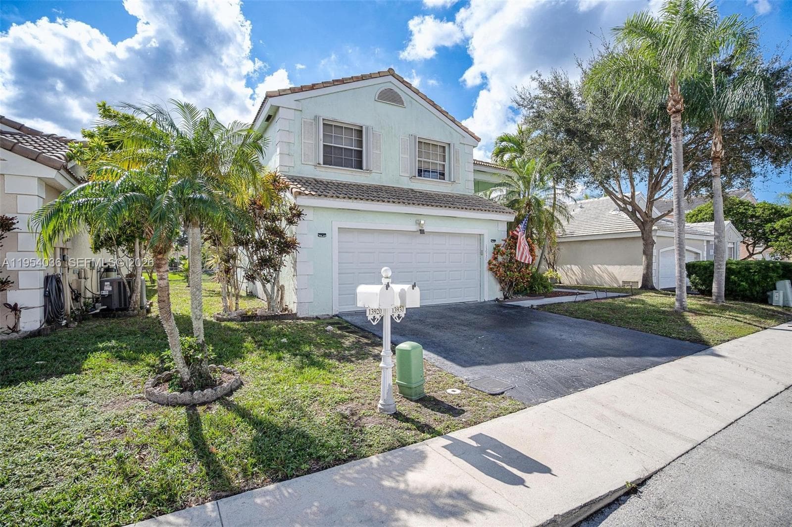 13930 Oak Ridge Dr, Davie, FL 33325 — zdjęcie 2