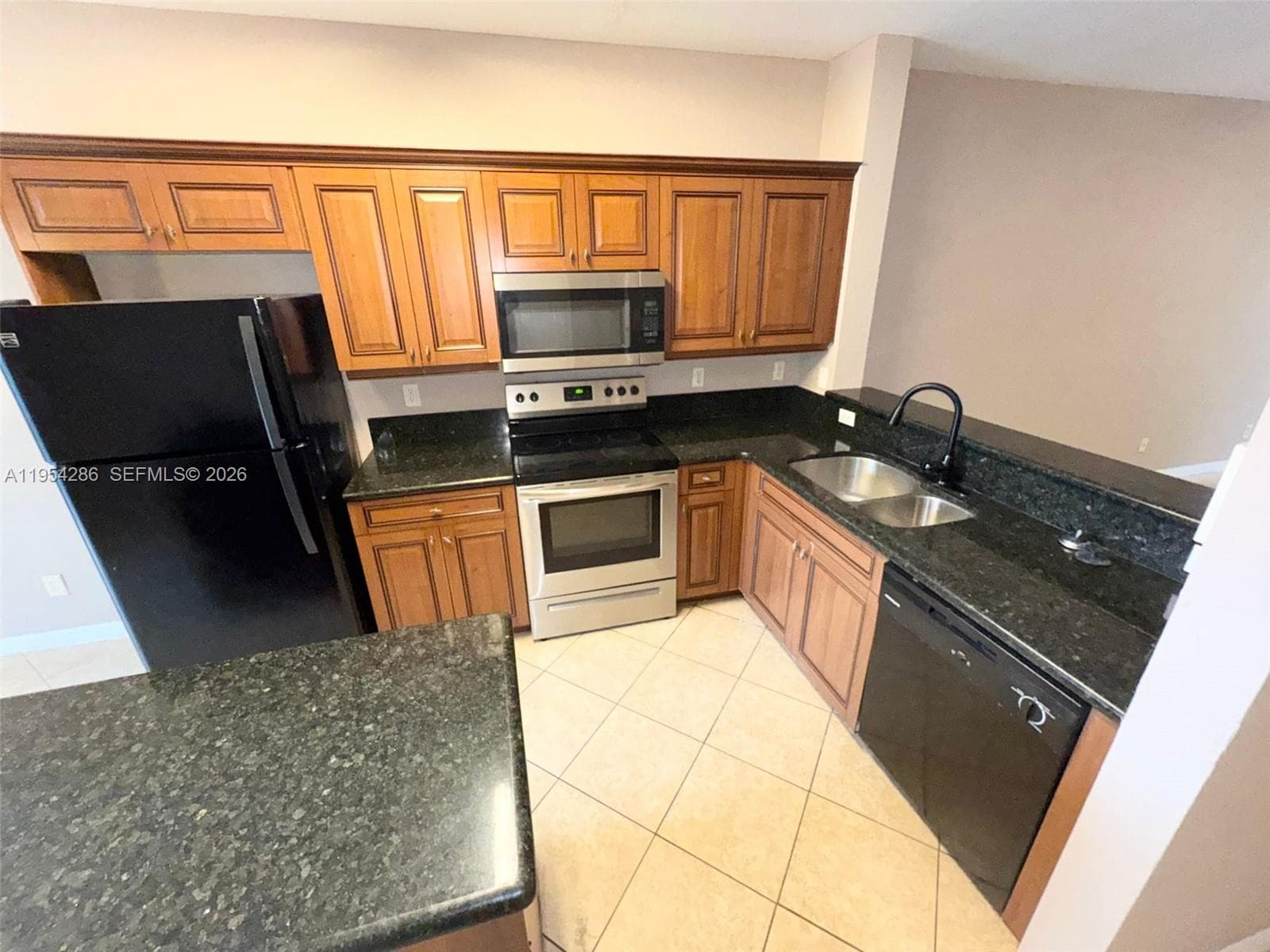 3622 Oleander Ter, Riviera Beach, FL 33404 — zdjęcie 4
