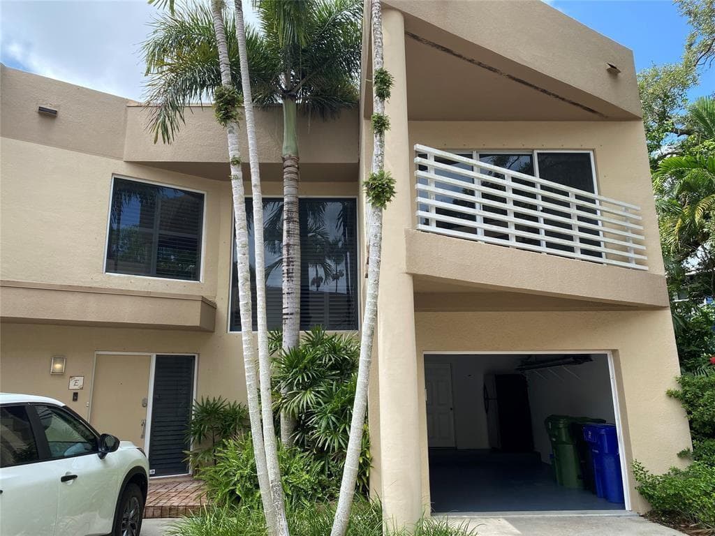 101 SE 15th Avenue # E, Fort Lauderdale, FL 33301