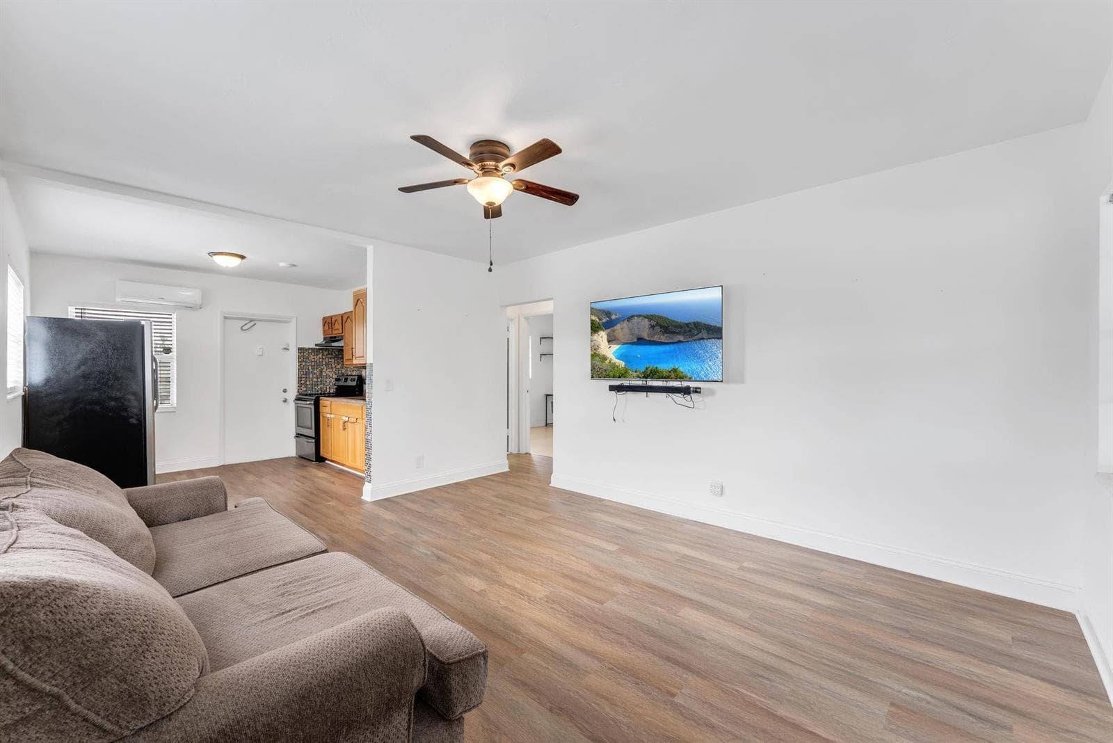 7401 Pines Boulevard # 201, Pembroke Pines, FL 33024 — zdjęcie 3