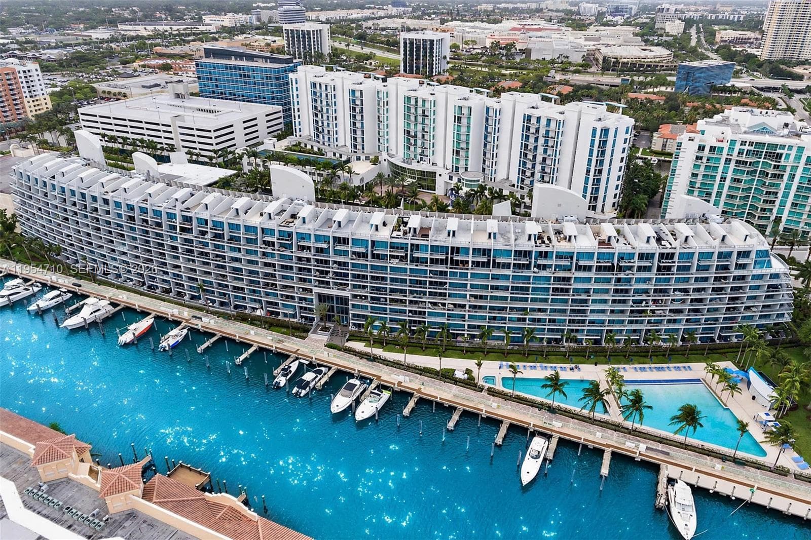 2950 NE 188th St # 302, Aventura, FL 33180 — zdjęcie 3
