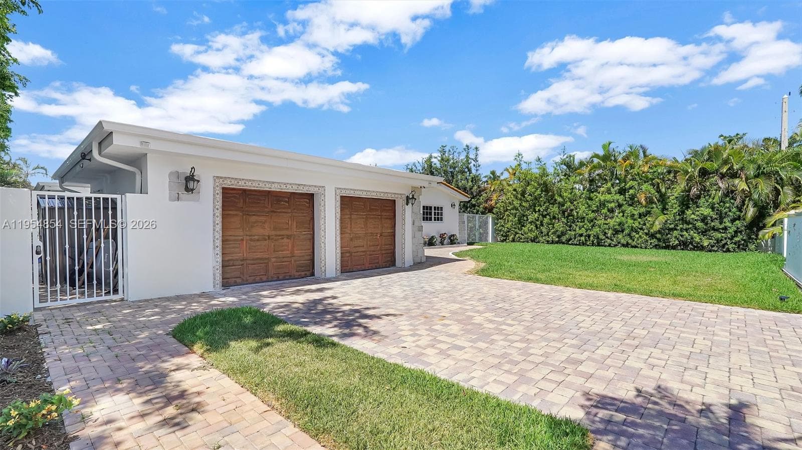 1311 Pierce St, Hollywood, FL 33019 — zdjęcie 2