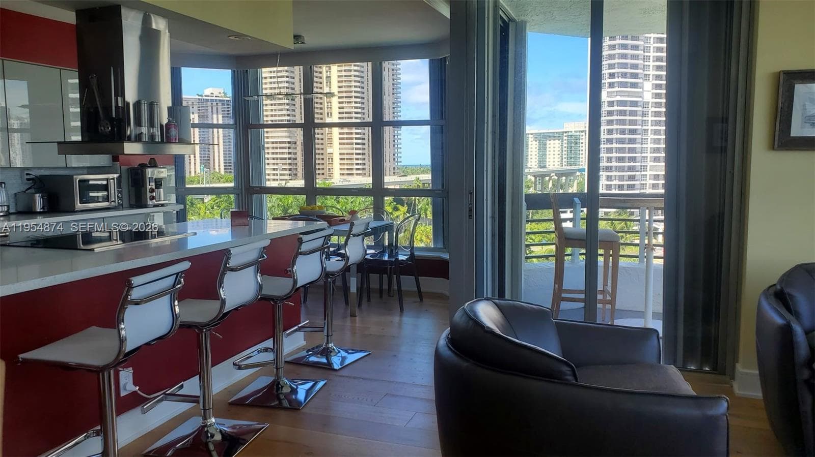 3600 Mystic Pointe Dr # 913, Aventura, FL 33180 — zdjęcie 4