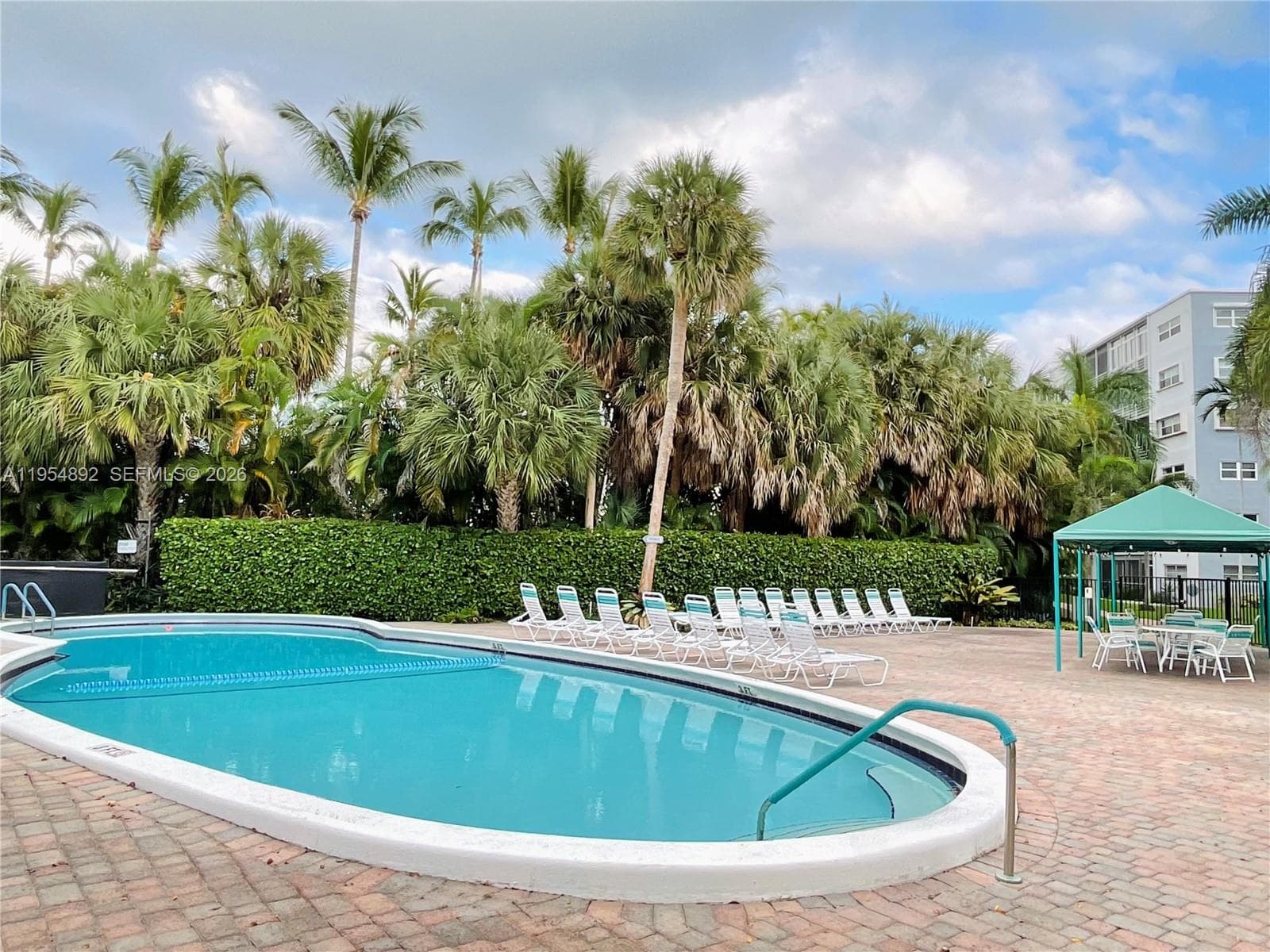 1425 Atlantic Shores Blvd # 209, Hallandale Beach, FL 33009 — zdjęcie 2
