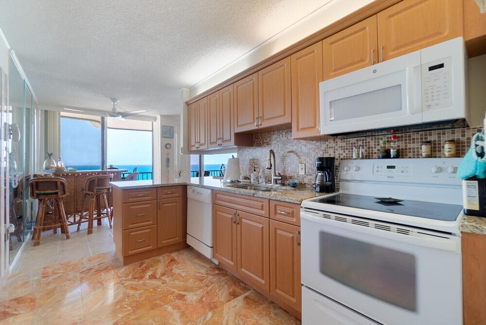 4200 N Ocean Drive # 1-1806, Singer Island, FL 33404 — zdjęcie 4