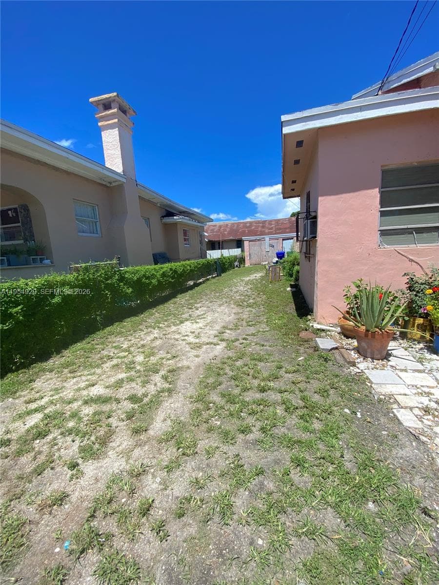 114 NW 10th Ave, Miami, FL 33128 — zdjęcie 5