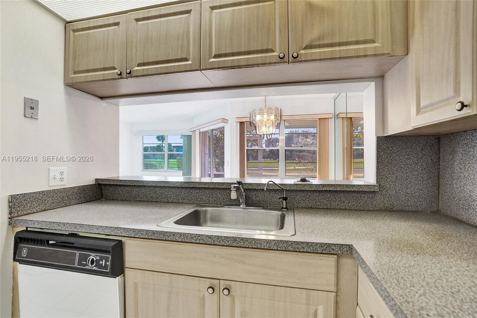 900 SW 128th Ave # 103D, Pembroke Pines, FL 33027 — zdjęcie 3