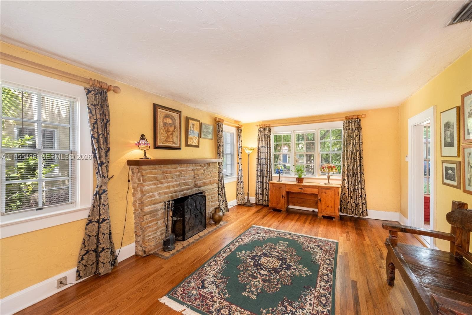 1256 Algeria Ave, Coral Gables, FL 33134 — zdjęcie 3