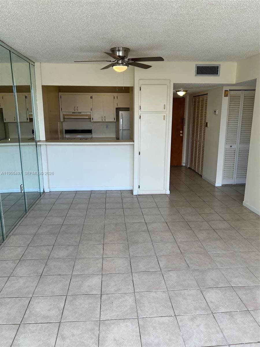 13390 NE 7th Ave # 205, North Miami, FL 33161 — zdjęcie 2