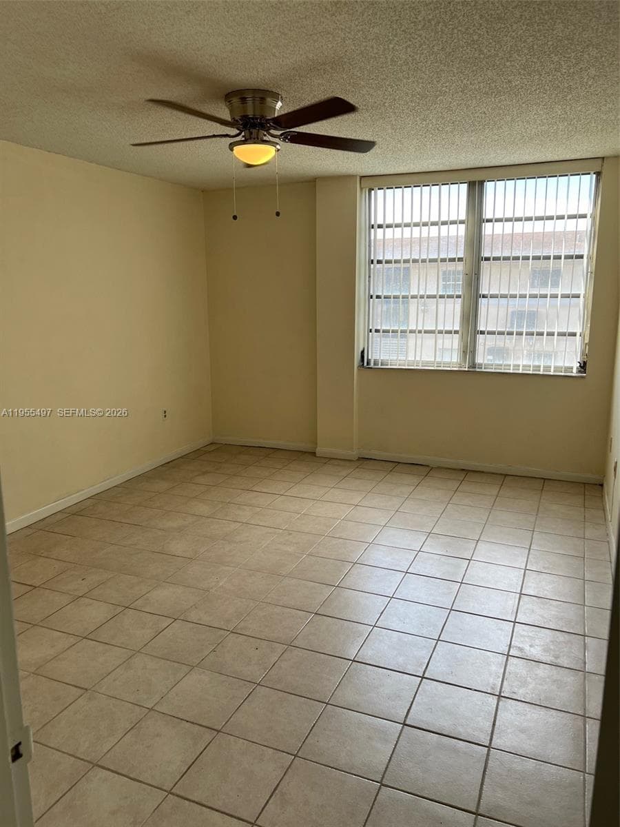 13390 NE 7th Ave # 205, North Miami, FL 33161 — zdjęcie 3