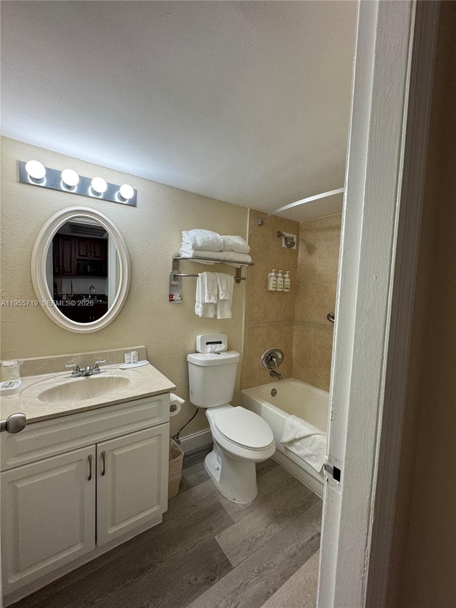 19201 Collins Ave # 1103, Sunny Isles Beach, FL 33160 — zdjęcie 2
