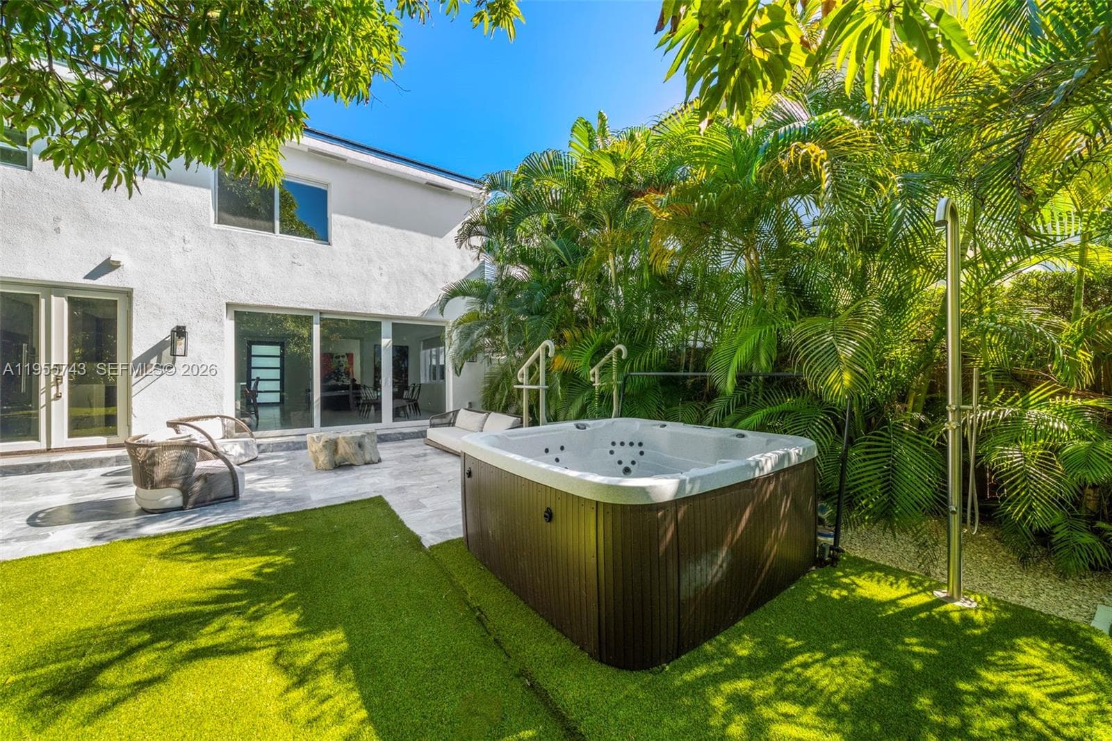 3166 Royal Palm Ave, Miami Beach, FL 33140 — zdjęcie 2