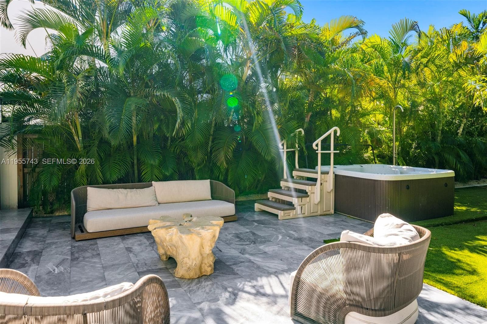 3166 Royal Palm Ave, Miami Beach, FL 33140 — zdjęcie 3