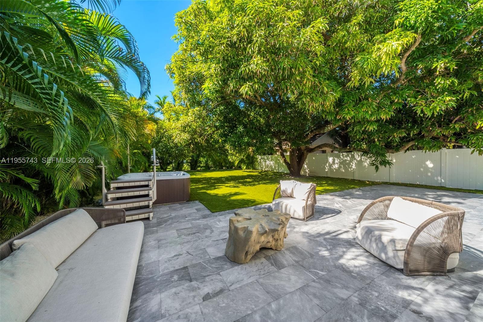 3166 Royal Palm Ave, Miami Beach, FL 33140 — zdjęcie 4