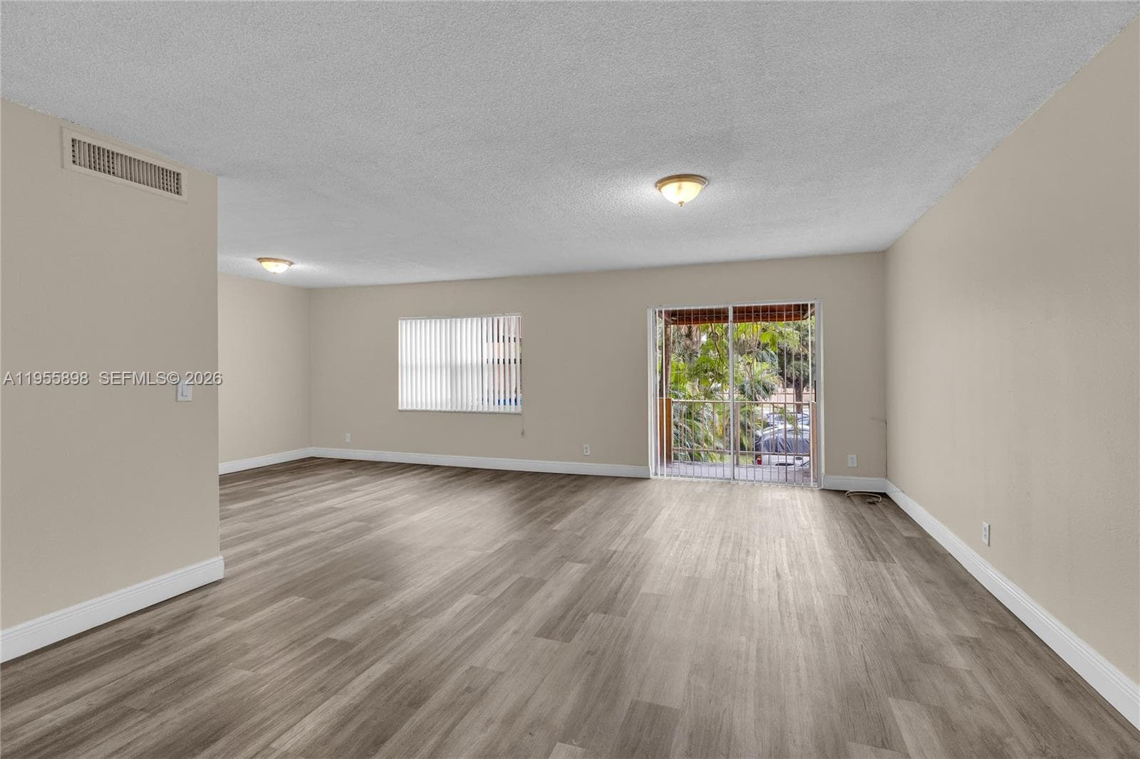 17901 NW 68th Ave # T206, Hialeah, FL 33015 — zdjęcie 4