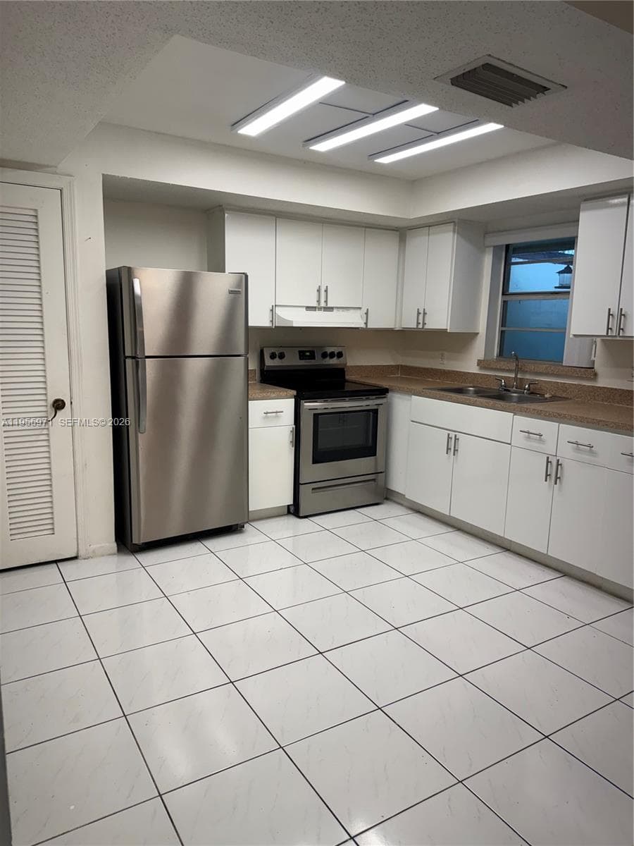 6532 SW 18th Ct, North Lauderdale, FL 33068 — zdjęcie 3