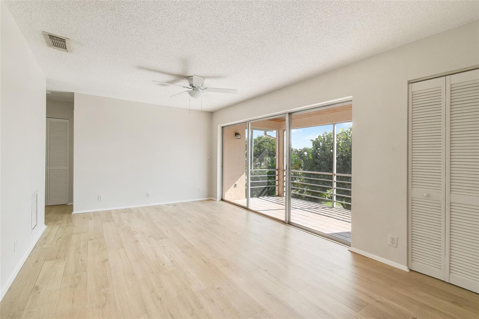 12394 A1a # O8, Palm Beach Gardens, FL 33410 — zdjęcie 2