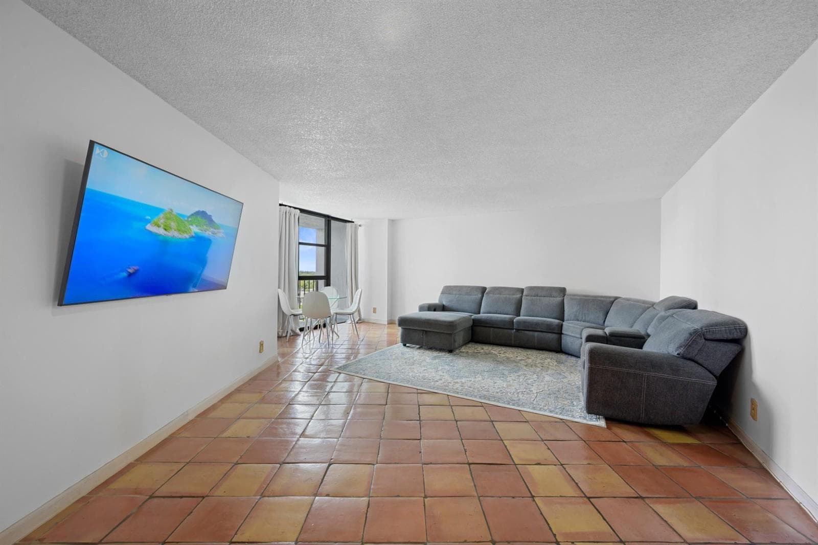 600 Parkview Drive # 1111 (PH11), Hallandale Beach, FL 33009 — zdjęcie 4