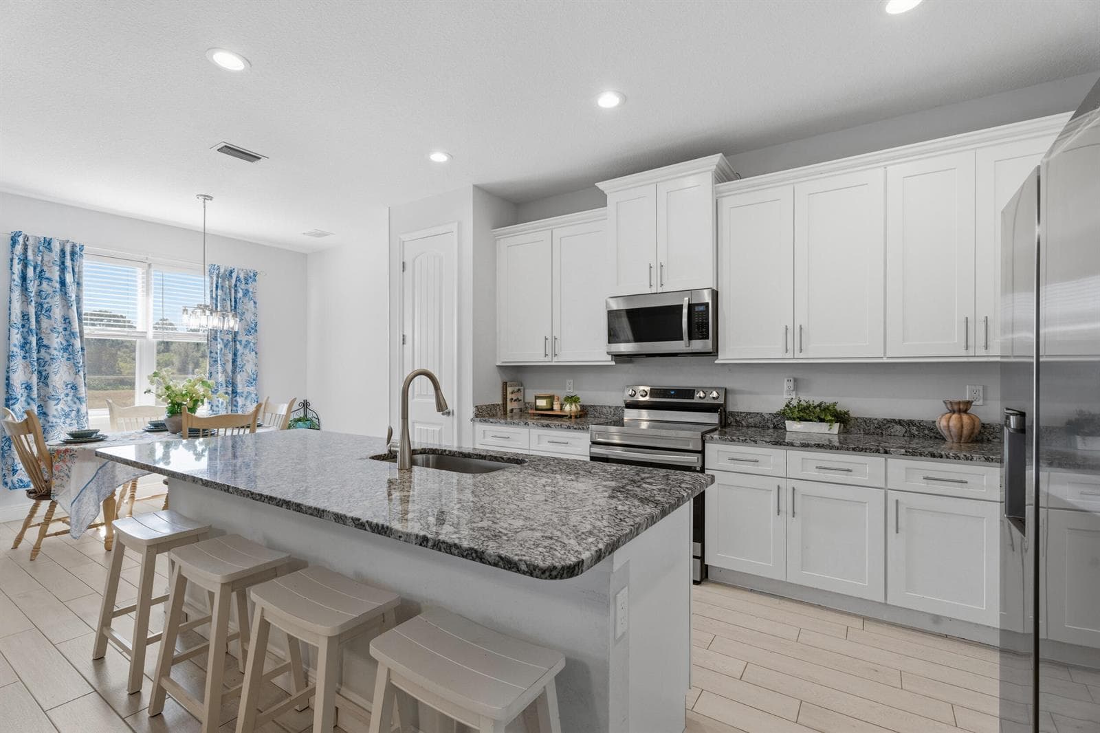 1568 SW Abacus Avenue, Port St. Lucie, FL 34953 — zdjęcie 2