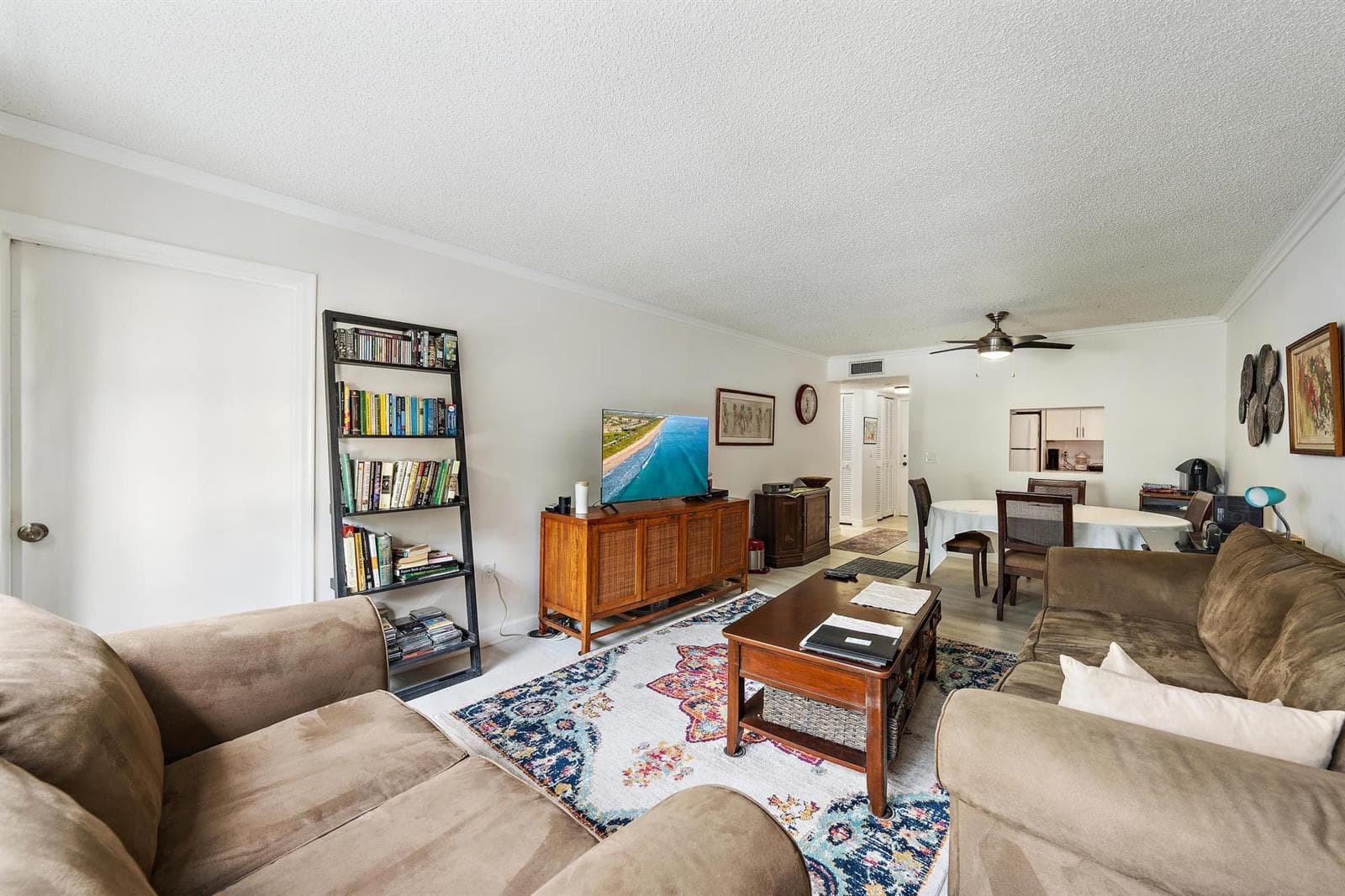 1516 S Lakeside Drive # 207, FL 33460 — zdjęcie 2