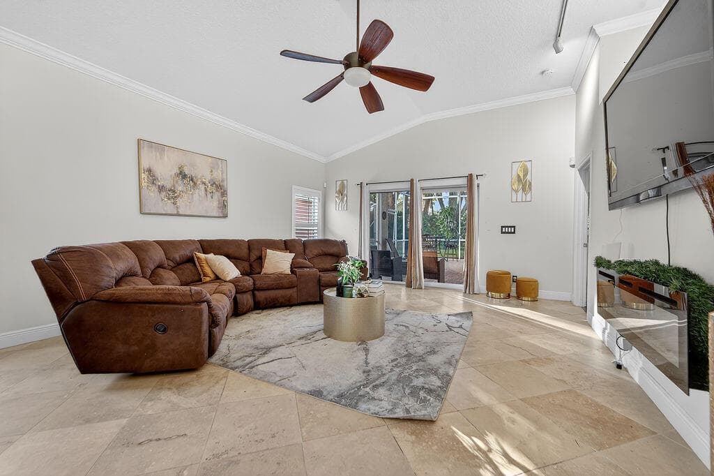 8063 Via Hacienda, Riviera Beach, FL 33418 — zdjęcie 5
