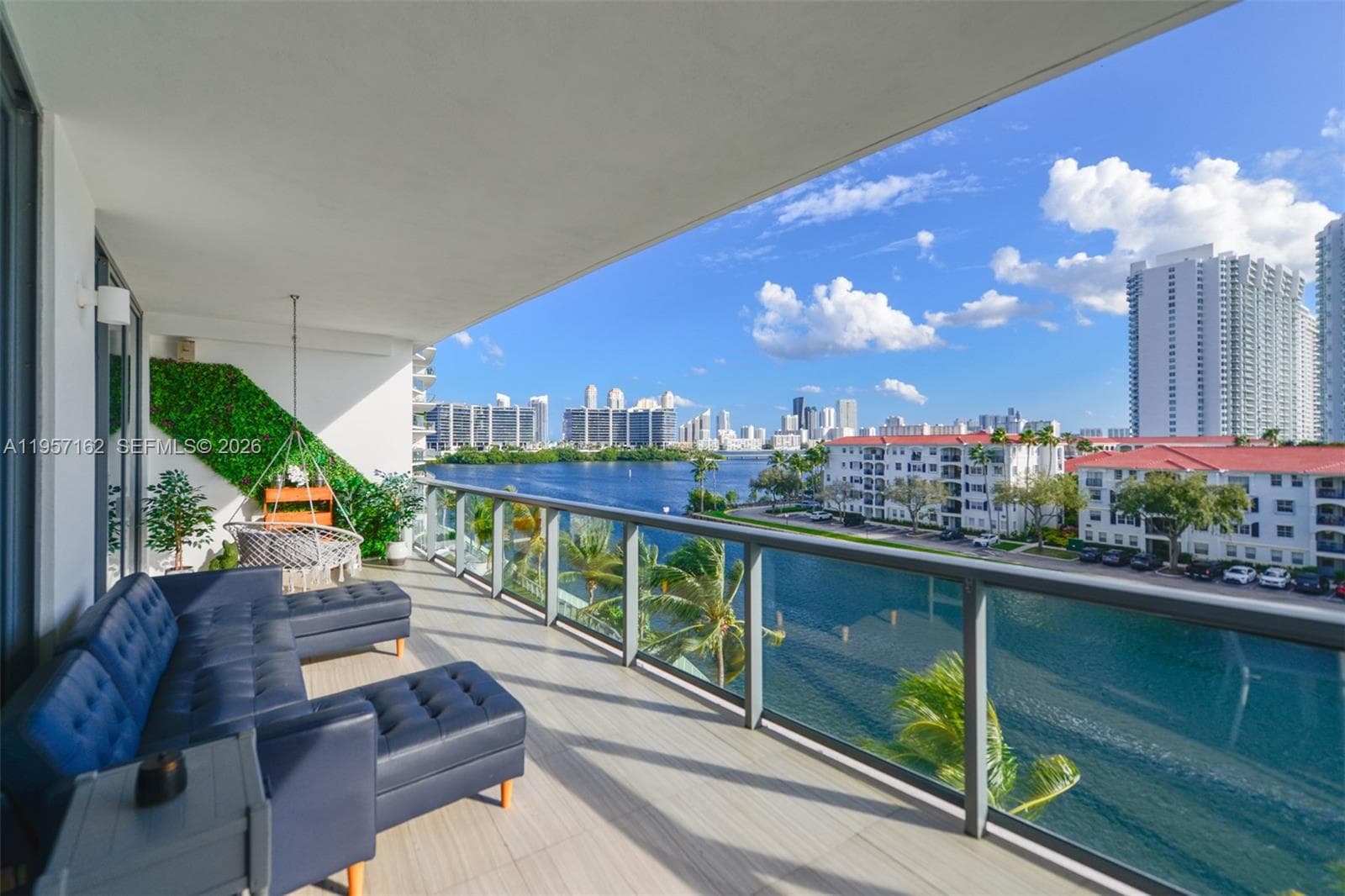 3250 NE 188th St # 404, Aventura, FL 33180