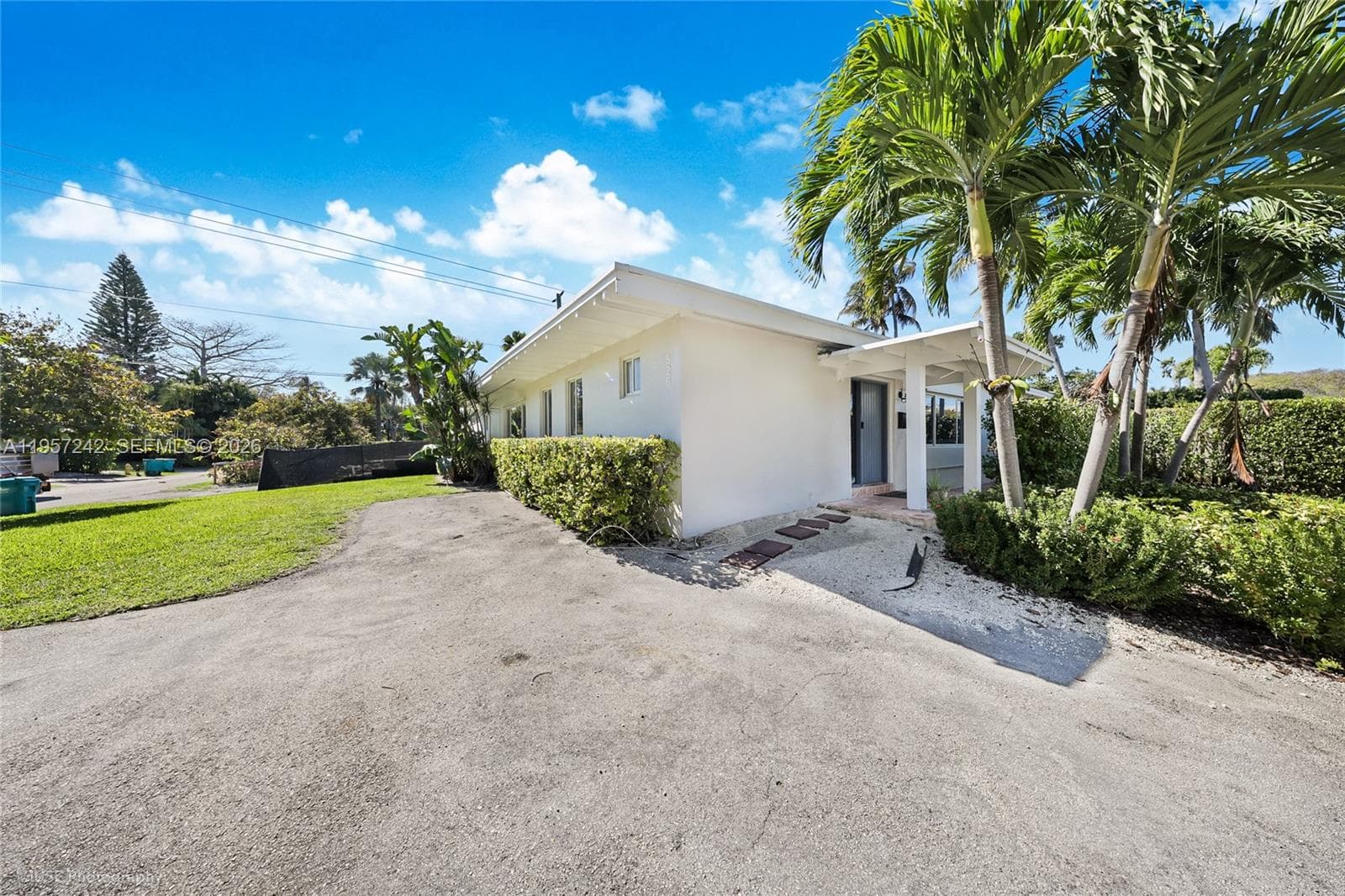 526 Satinwood Dr, Key Biscayne, FL 33149 — zdjęcie 2