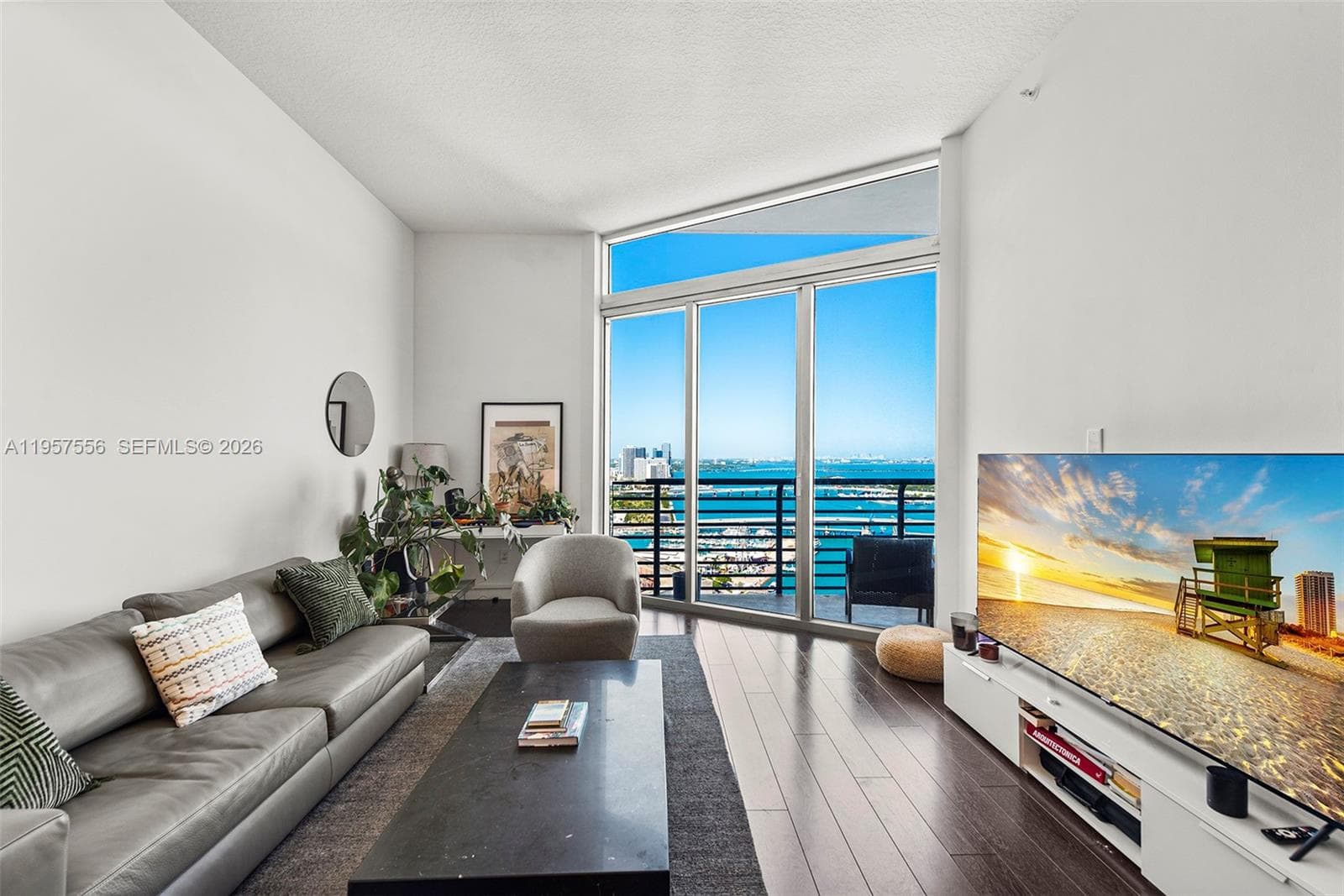 335 S Biscayne Blvd # UPH-10, Miami, FL 33131 — zdjęcie 2