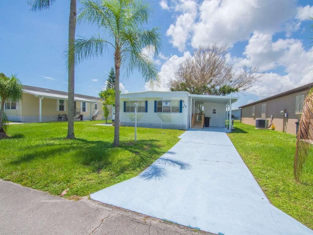 14 Golf Drive, Port St. Lucie, FL 34952 — zdjęcie 2