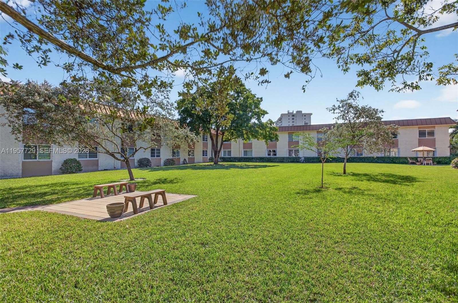 9 NE 19th Ct # 104C, Wilton Manors, FL 33305 — zdjęcie 2