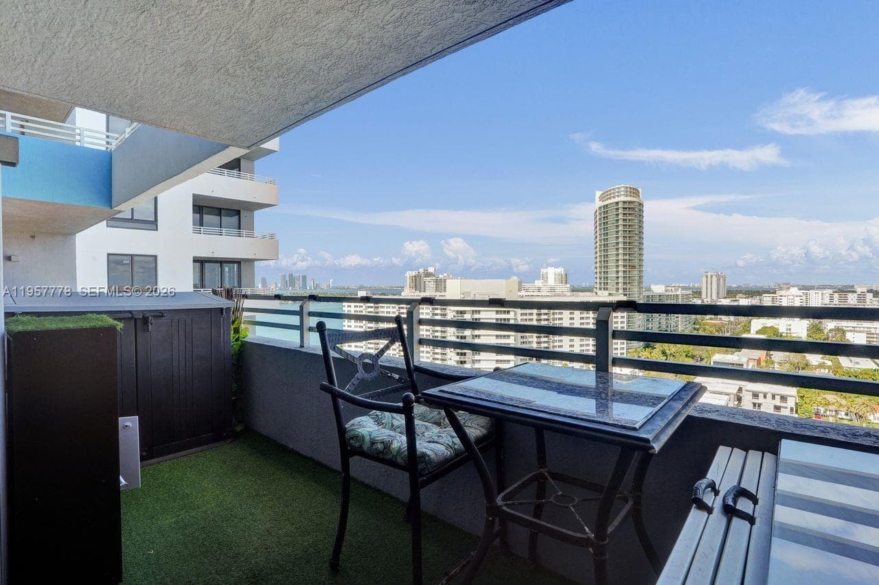 1330 West Ave # 1811, Miami Beach, FL 33139 — zdjęcie 4