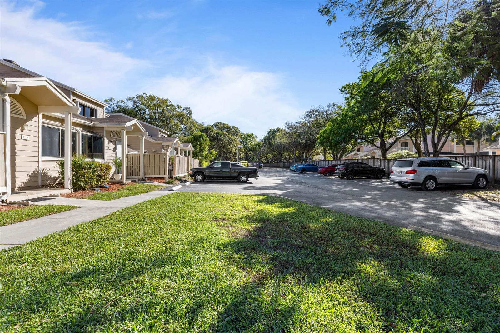 7176 Sportsmans Drive, North Lauderdale, FL 33068 — zdjęcie 3
