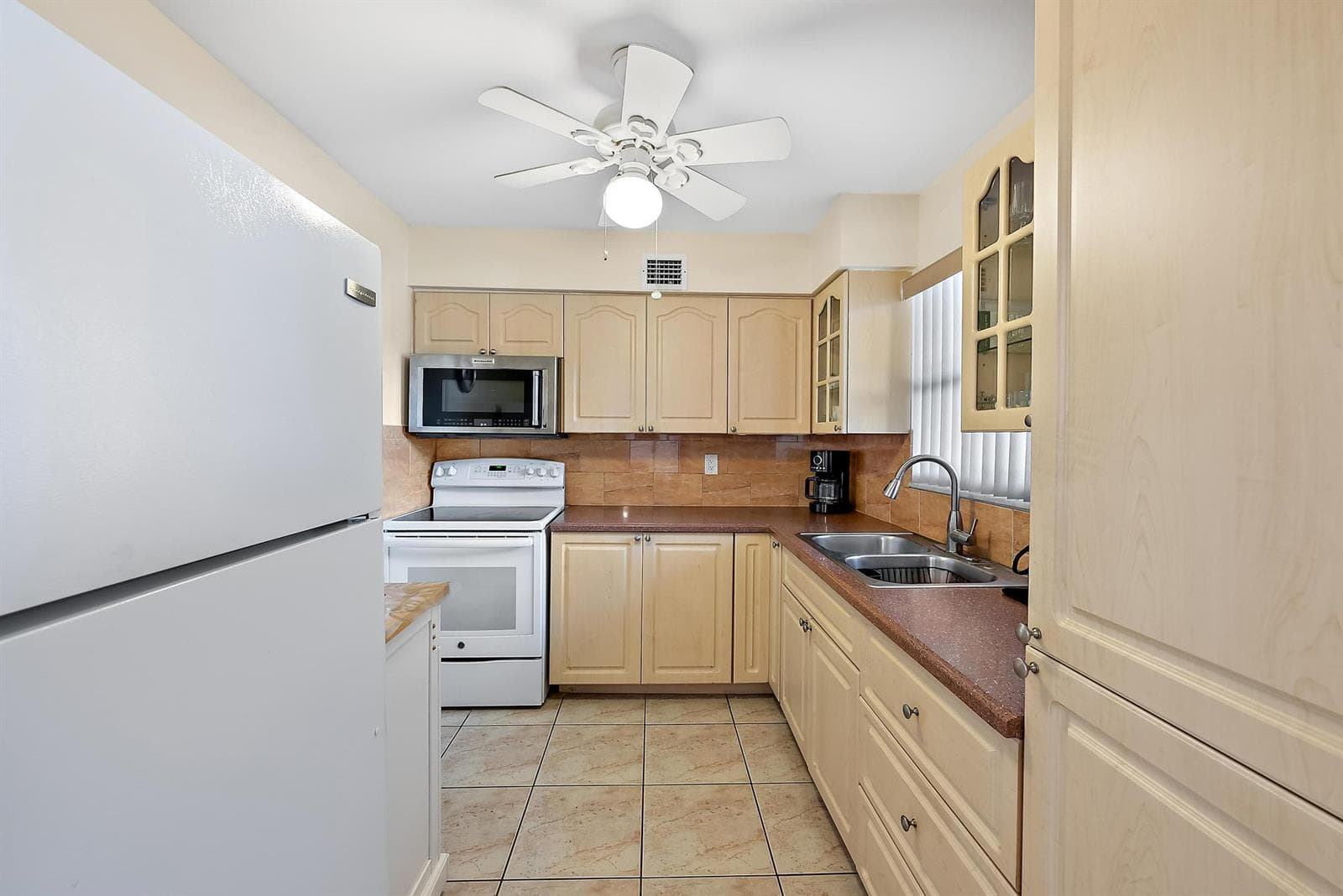701 Lori Drive # 206, Palm Springs, FL 33461 — zdjęcie 5