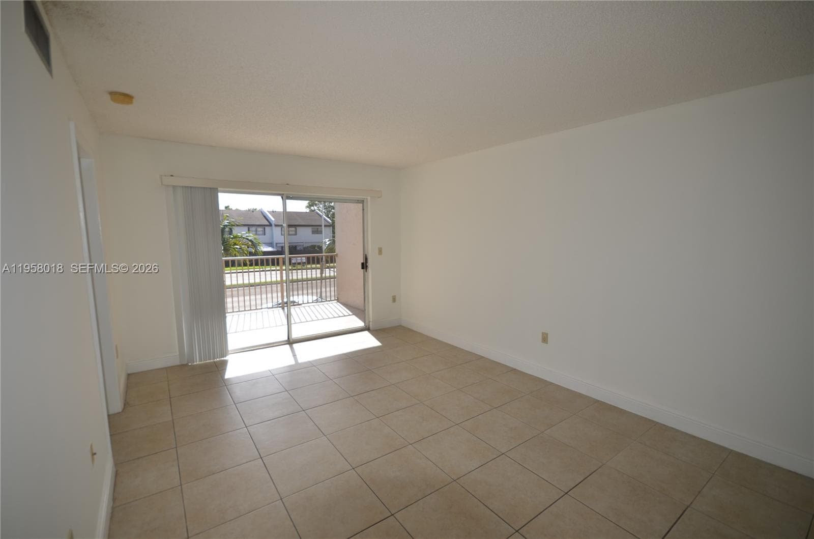 15201 SW 80th St # 207, Miami, FL 33193 — zdjęcie 3