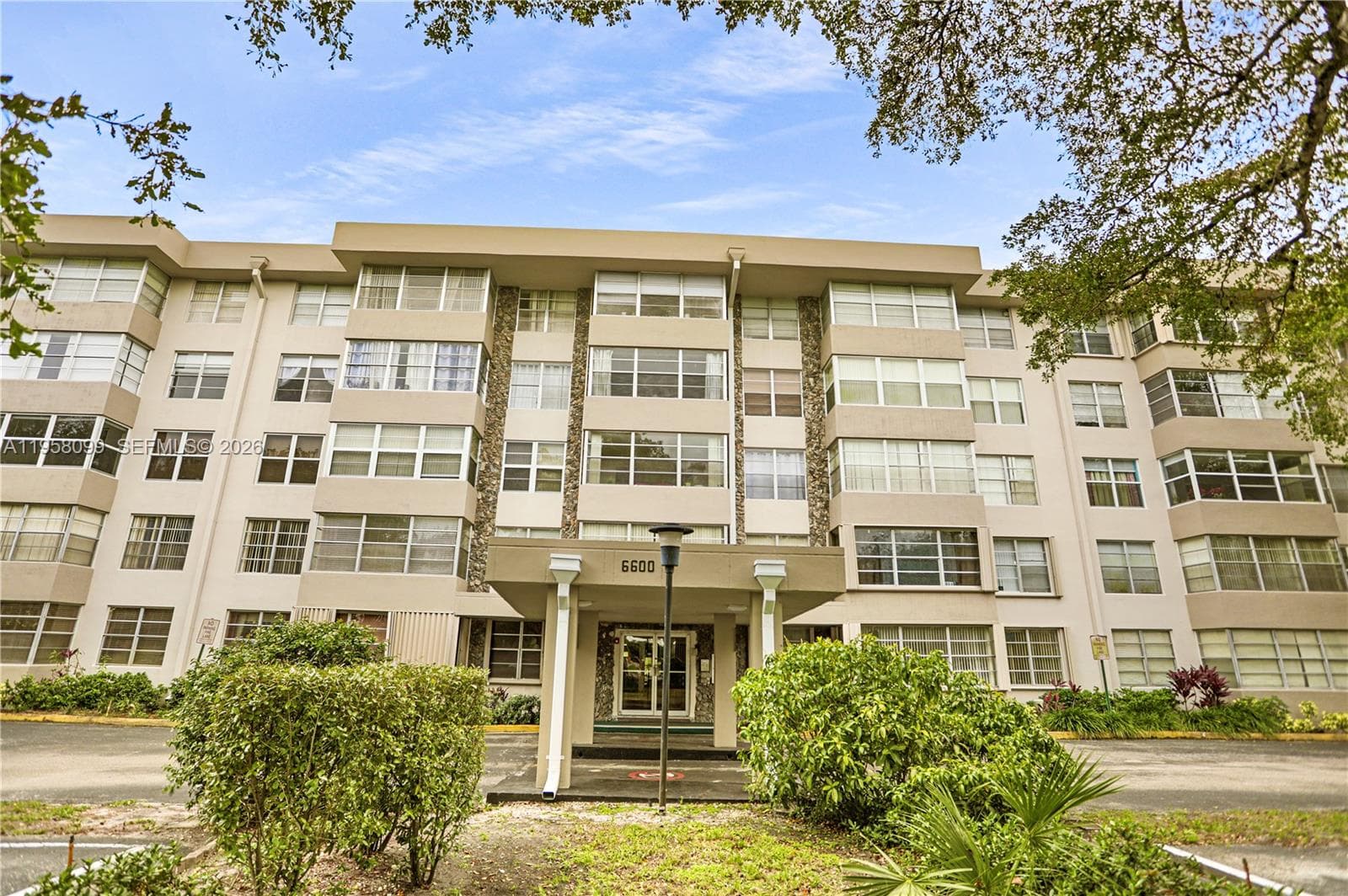 6600 Cypress Rd # 105, Plantation, FL 33317 — zdjęcie 2