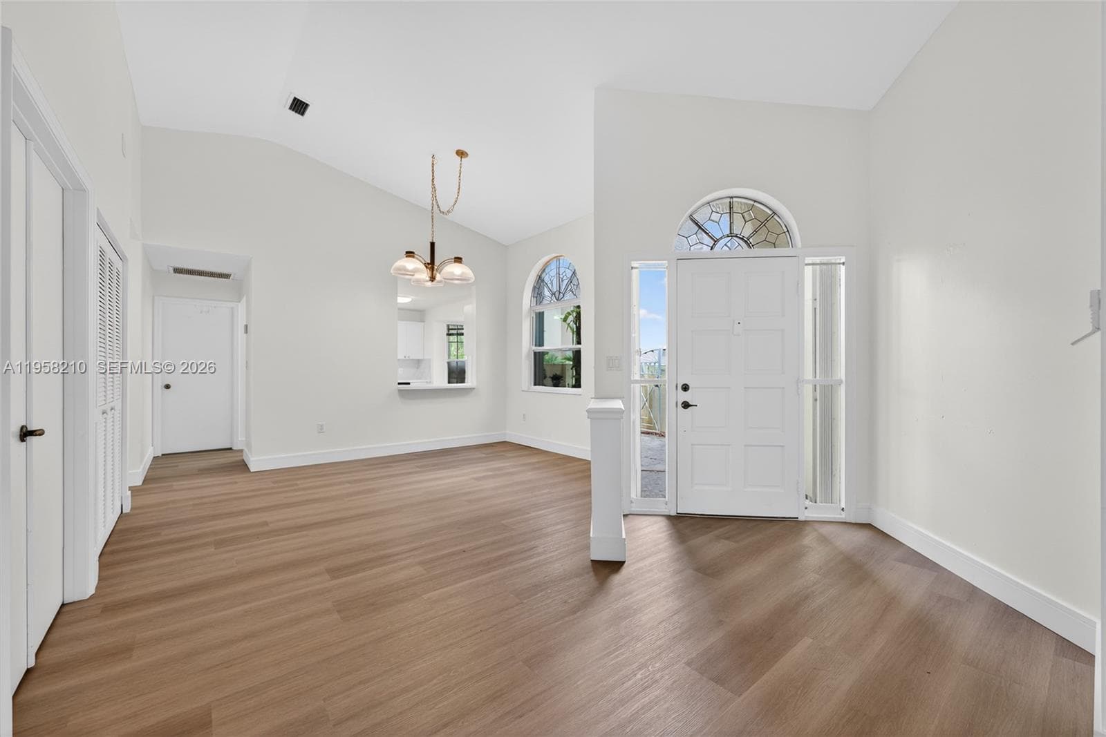 1251 E Wilshire Cir E, Pembroke Pines, FL 33027 — zdjęcie 5