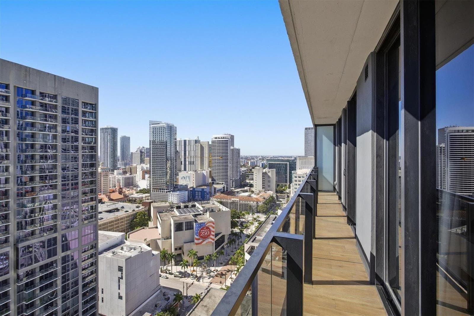 398 NE 5th Street # 2017, Miami, FL 33132 — zdjęcie 3