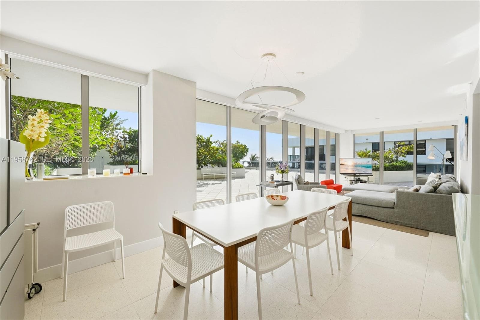 5875 Collins Ave # 502, Miami Beach, FL 33140 — zdjęcie 4