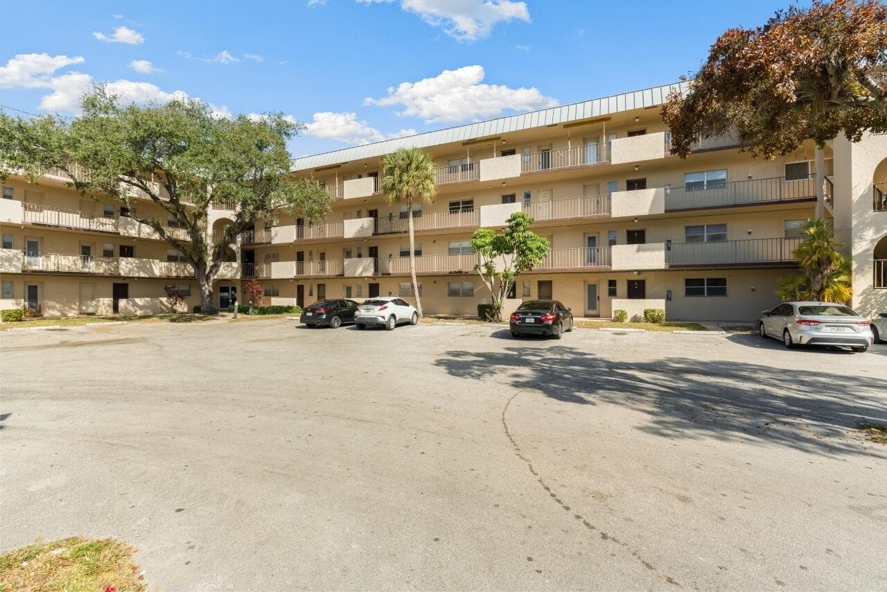 6301 N Falls Cir Drive # 307, Lauderhill, FL 33319 — zdjęcie 4