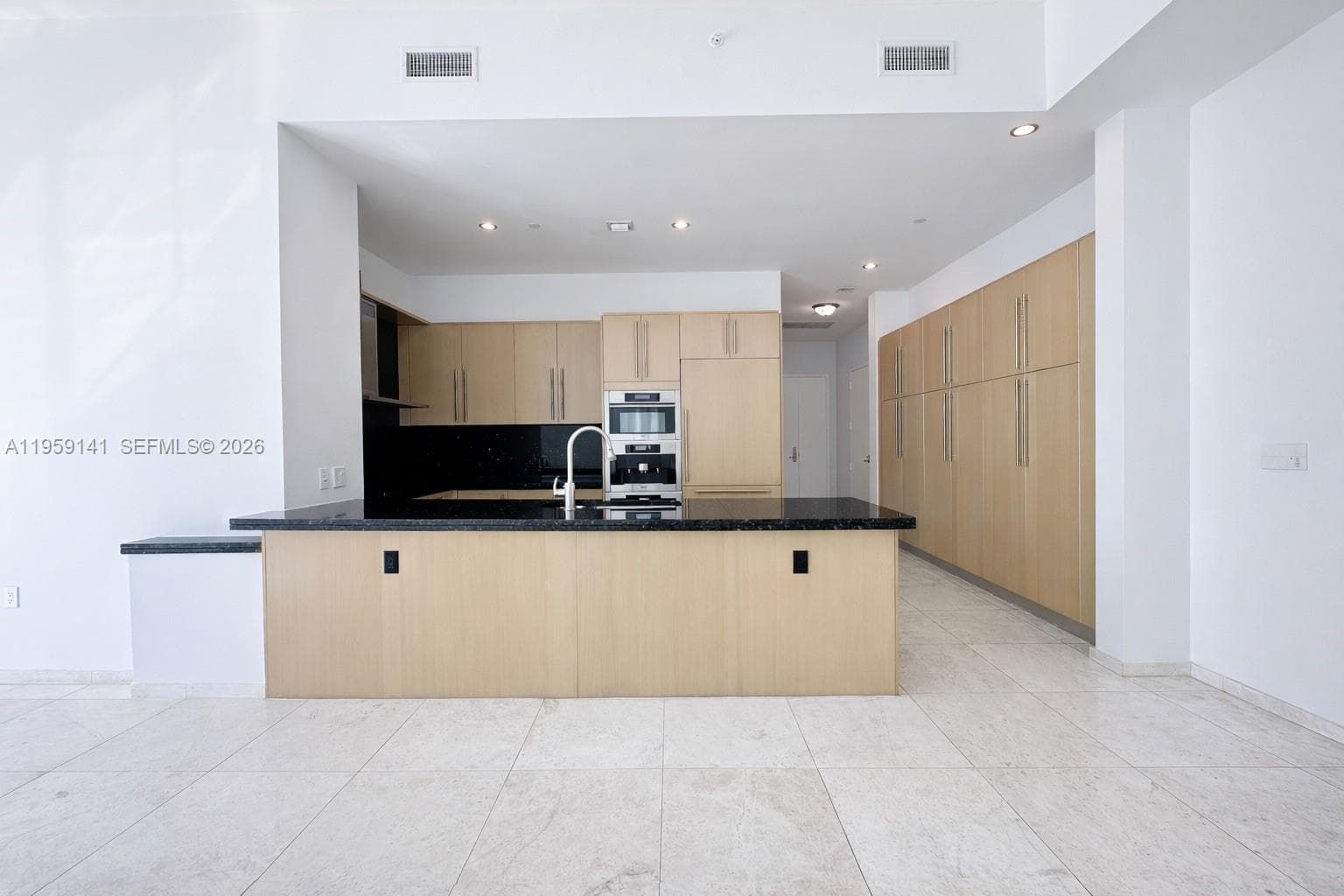 900 Brickell Key Blvd # 2405, Miami, FL 33131 — zdjęcie 3