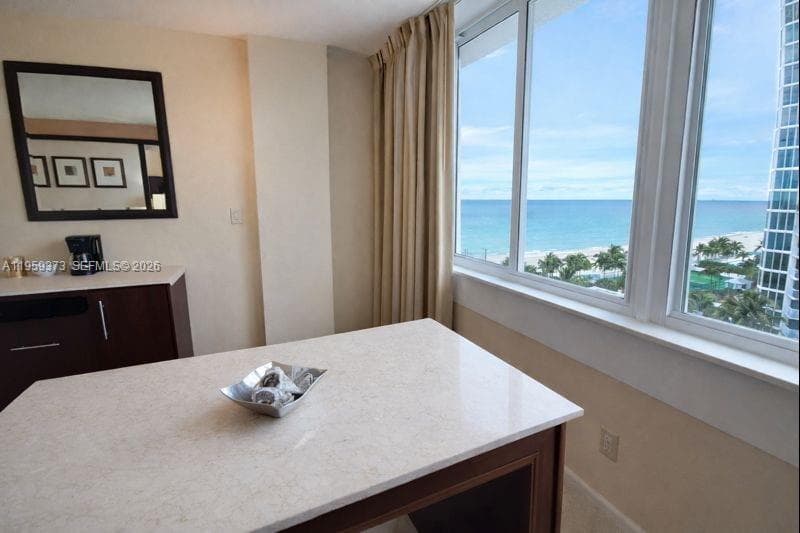 19201 Collins Ave # 707, Sunny Isles Beach, FL 33160 — zdjęcie 3