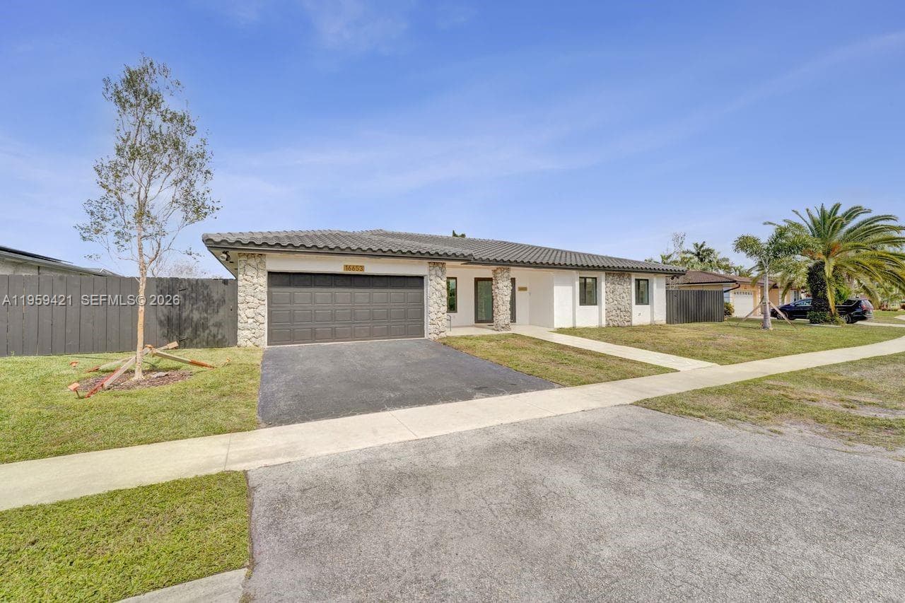 16653 Golfview Dr, Weston, FL 33326 — zdjęcie 3