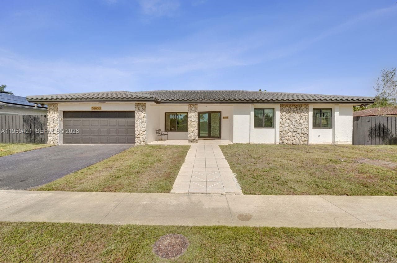 16653 Golfview Dr, Weston, FL 33326 — zdjęcie 5