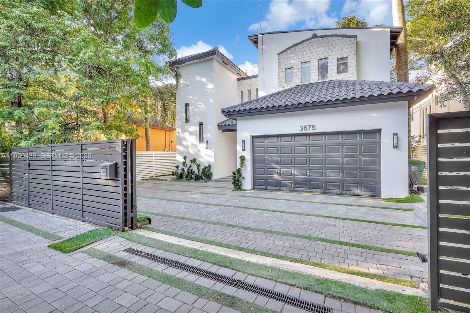 3675 Loquat Ave, Miami, FL 33133 — zdjęcie 2