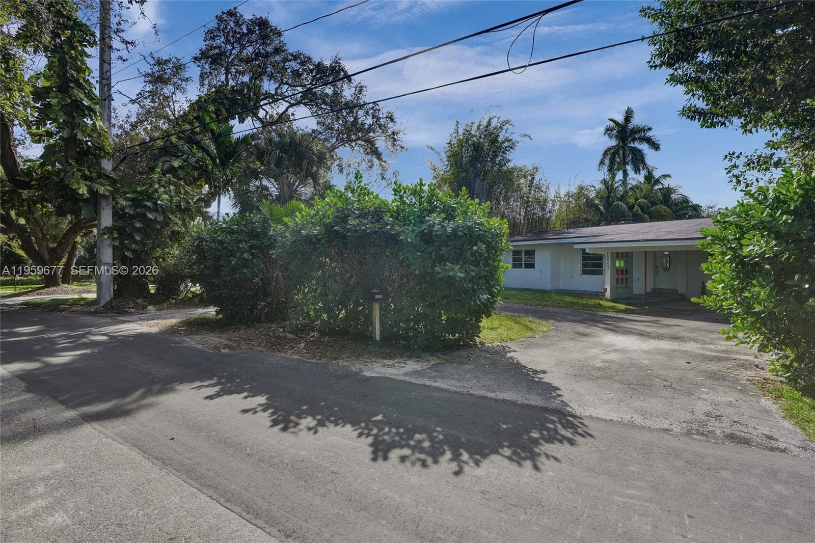 18500 NE 23rd Ct, Miami, FL 33180 — zdjęcie 3