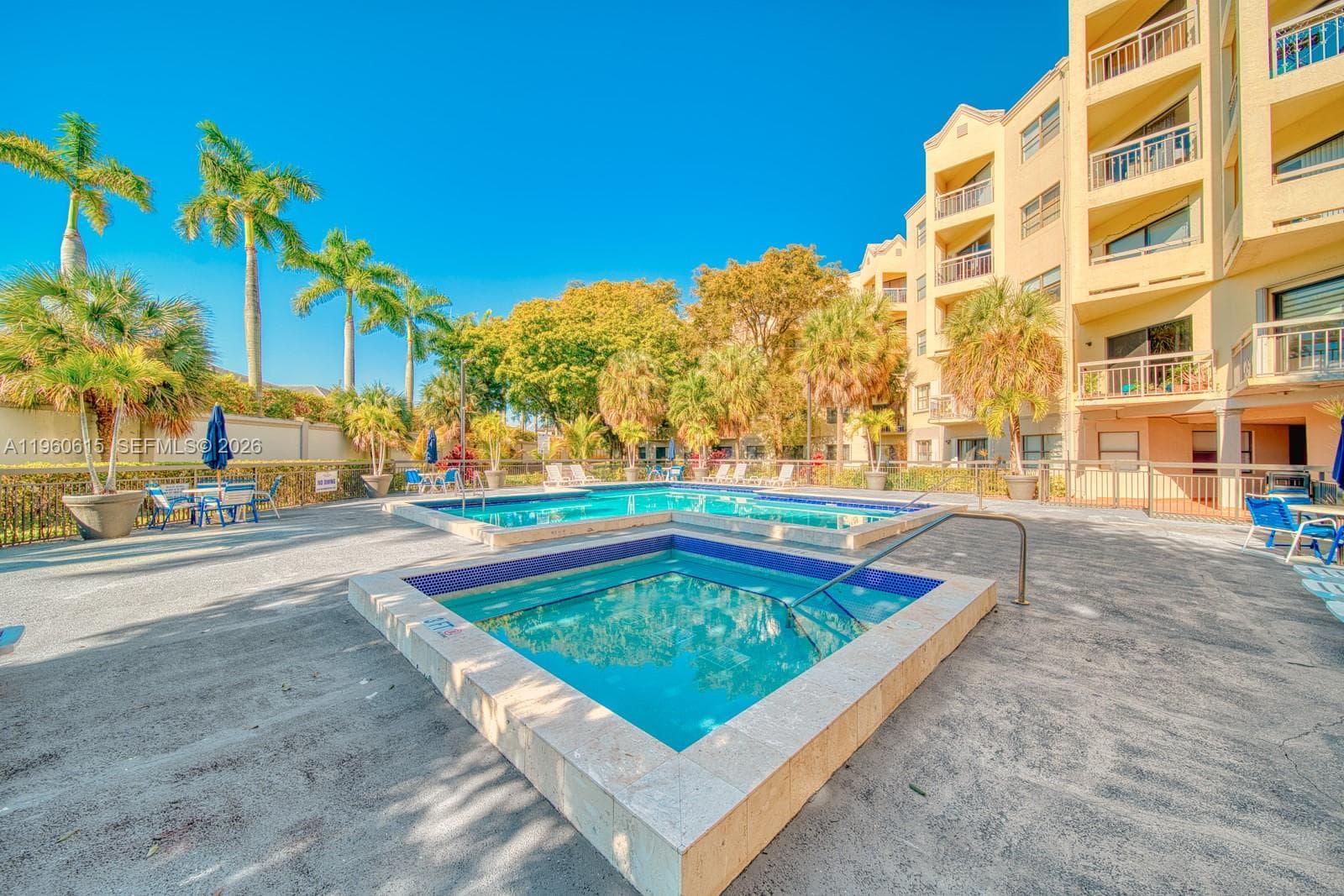 8290 Lake Dr # 236, Doral, FL 33166 — zdjęcie 2