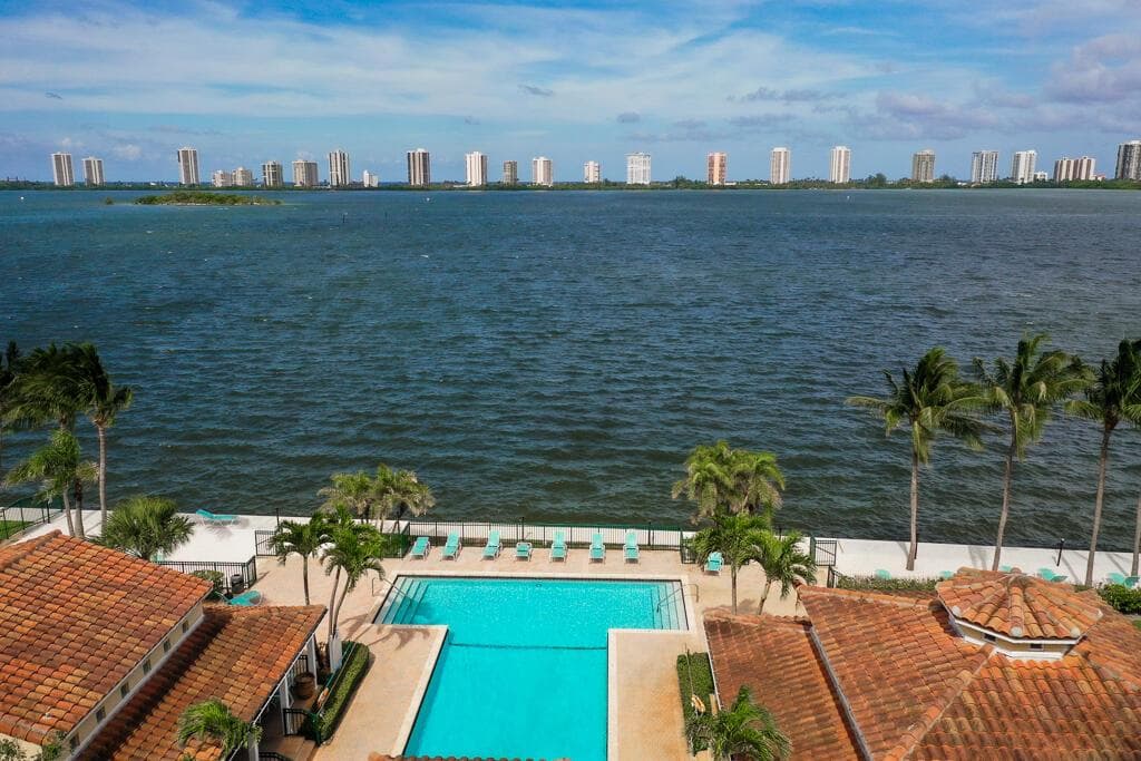 1020 Lake Shore Drive # 202, Lake Park, FL 33403 — zdjęcie 3
